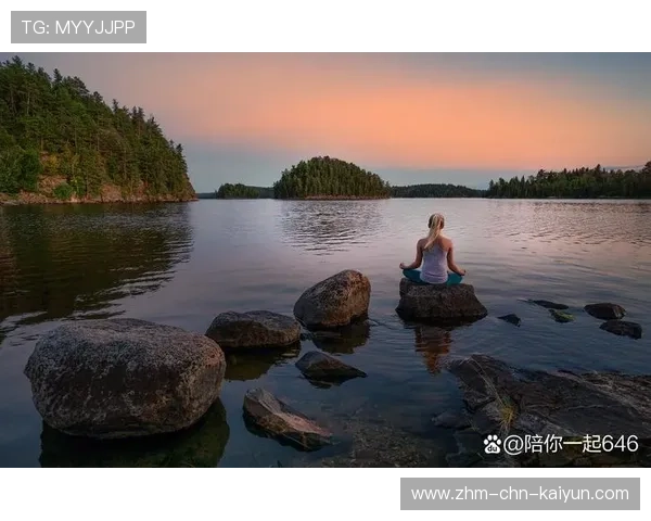 海岛瑜伽度假体验,运动与放松的完美结合,海边瑜伽 海岛瑜伽度假体验,运动与放松的完美结合,海边瑜伽